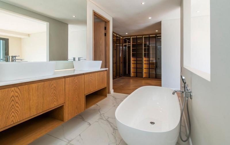 4 Bedroom Property for Sale in Camps Bay Western Cape
